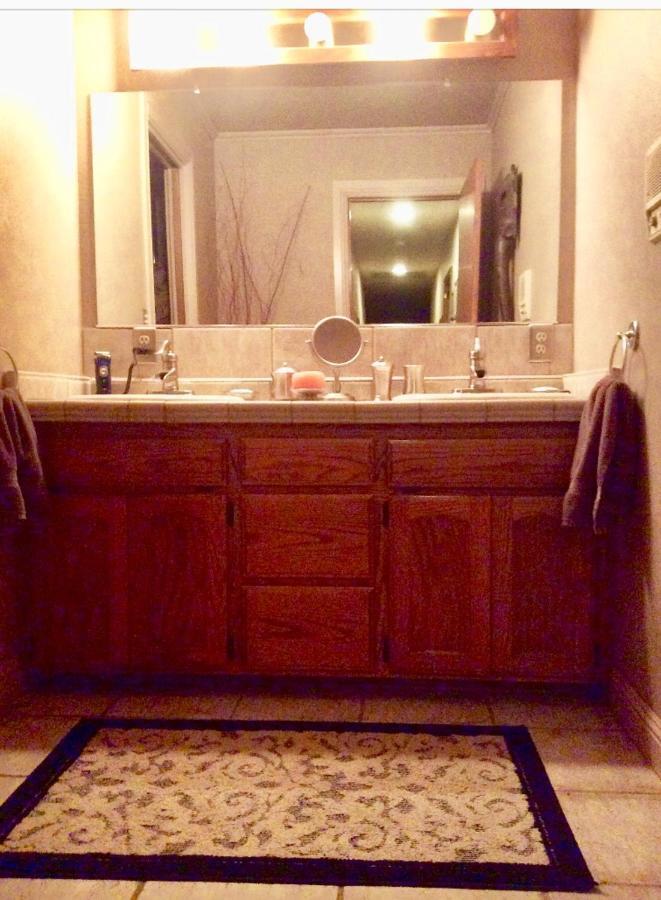 The Oasis Apartment Рединг Екстериор снимка